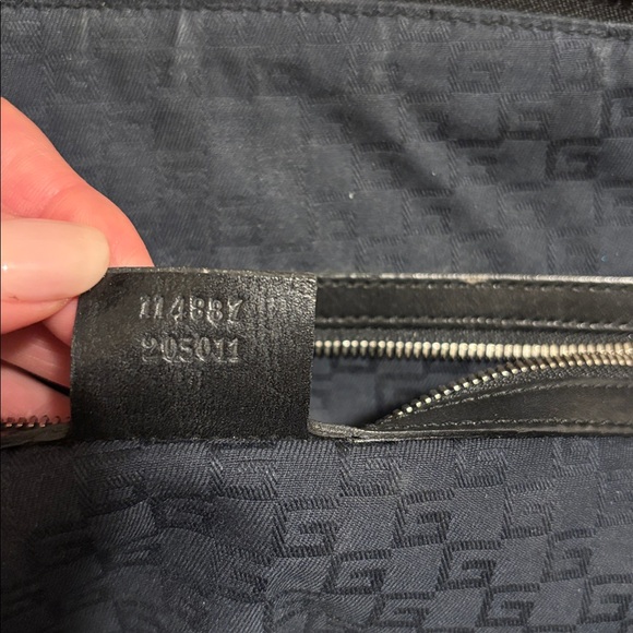 Gucci Interlocking G Reins Shoulder Bag - Picture 15 of 15
